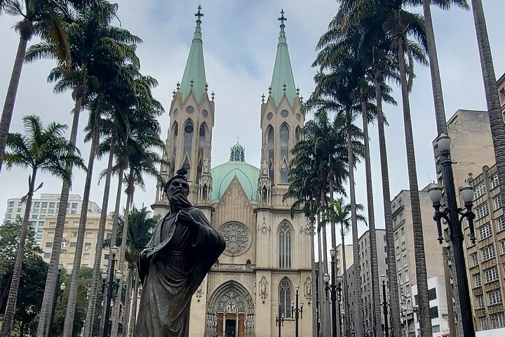 Excursão privada de meio dia pela cidade de São Paulo saindo do aeroporto GRU ou de qualquer hotel