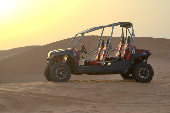Dune Buggy Tour para 2 assentos ou 4 assentos no deserto de Ras al Khaimah