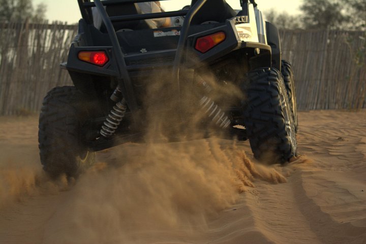 Dune Buggy Tour para 2 assentos ou 4 assentos no deserto de Ras al Khaimah