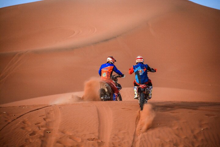 Tour de aventura KTM de 2 días por las dunas de Merzouga