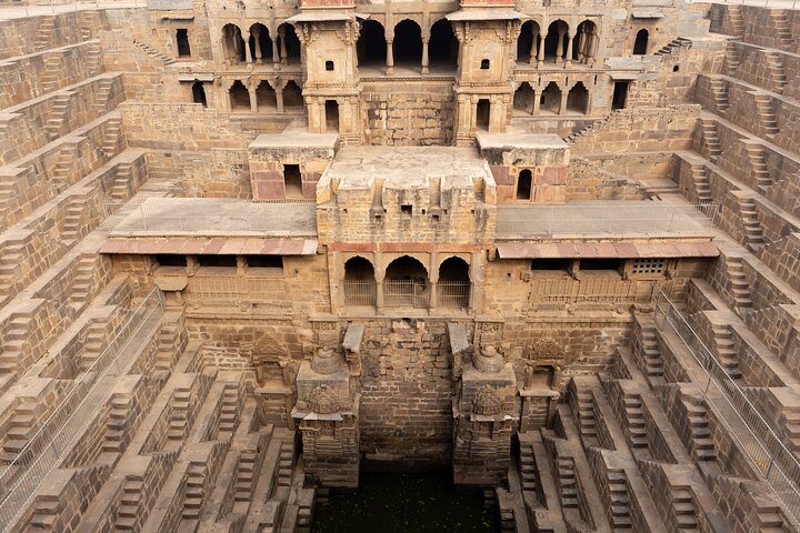 Agra Drop mit Besuch von Chand Baori und Fatehpur Sikri von Bundi