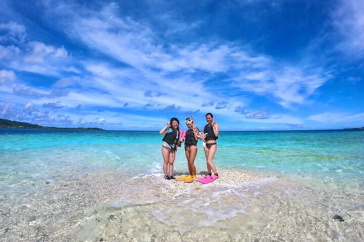 Okinawa Iriomote Snorkeling Tour at Coral Island