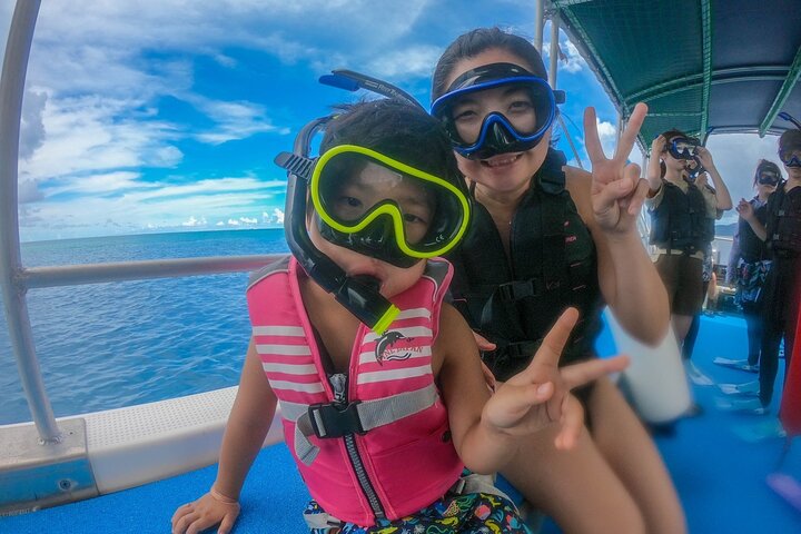 Okinawa Iriomote Snorkeling Tour at Coral Island