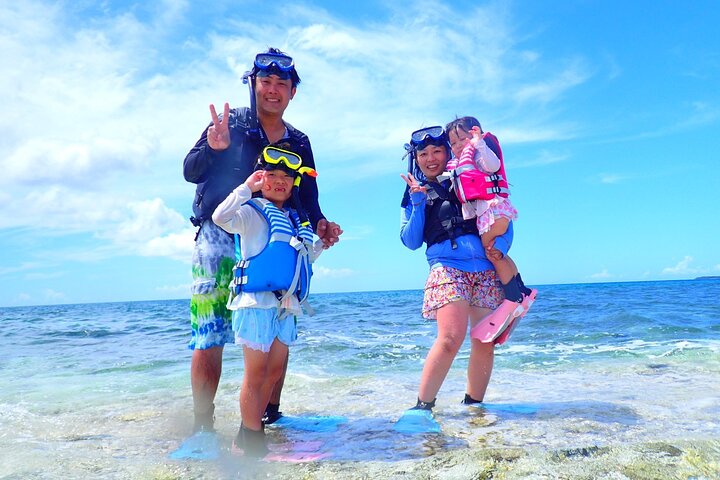 Okinawa Iriomote Snorkeling Tour at Coral Island