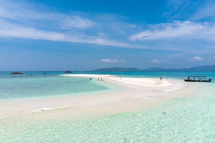 Plongée avec tuba sur l'île fantôme d'Okinawa Ishigaki et la grotte bleue