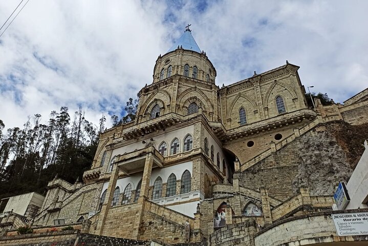 Excursión de un día completo, sitio arqueológico de Ingapirca y cara de la montaña Inca desde Cuenca