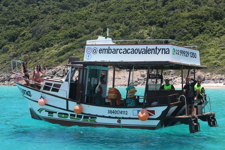 En-berättelse öppen bar båttur Arraial do Cabo
