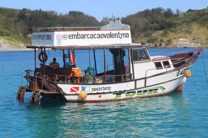 En-berättelse öppen bar båttur Arraial do Cabo