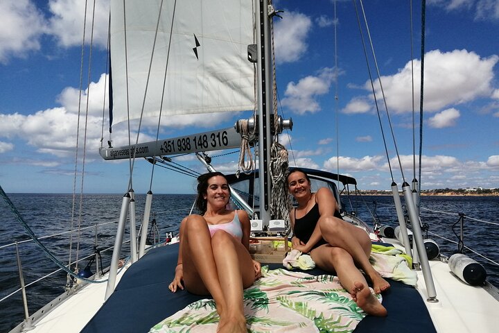 Excursão costeira em um iate de vela de luxo - Vilamoura (máx 12 hóspedes)