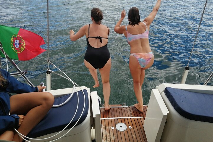 Excursão costeira em um iate de vela de luxo - Vilamoura (máx 12 hóspedes)