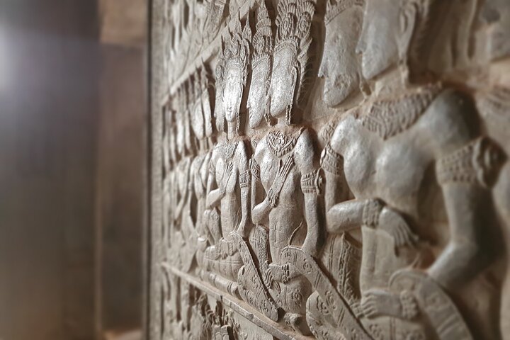 Private Temples Guided Tour (Angkor Wat, Ta Prom & Angkor Thom)