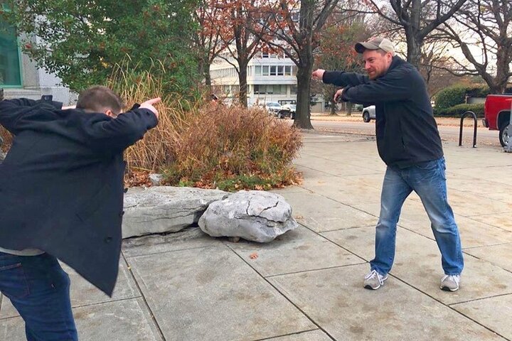 Caça ao tesouro aventureira em Des Moines por Zombie Scavengers