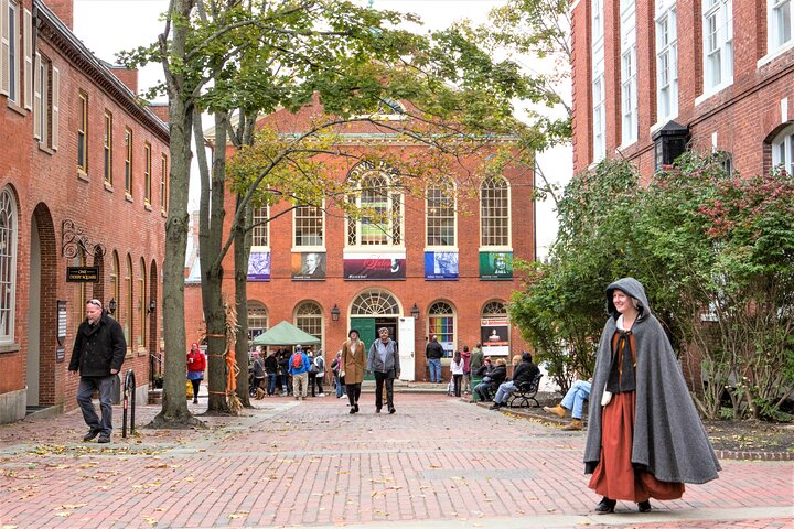Visite officielle des lieux de tournage du film "Hocus Pocus" à Salem