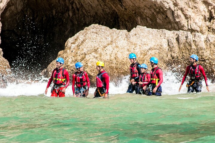 Sesimbra - Coasteering nel Parco Naturale di Arrabida (regione di Lisbona)