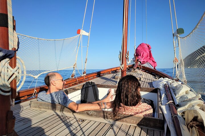 Tour privato in barca a vela tradizionale della Riviera del Conero