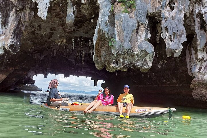 Fantastisk Phang Nga Bay-dagstur med kajaksejlads og snorkling