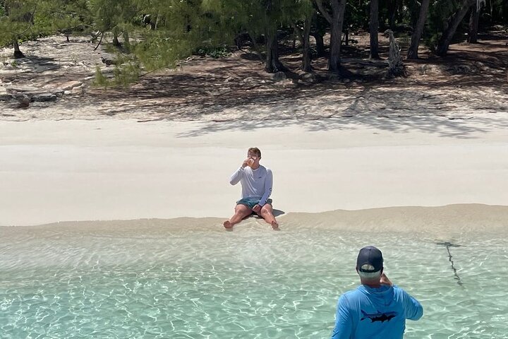 Privé Rose Island Swimming Pigs Snorkeling et tortues