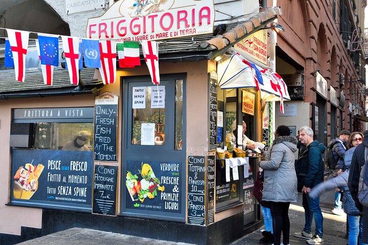 Tour gastronomico per piccoli gruppi a Genova con pasto completo ed Esperto alimentare locale