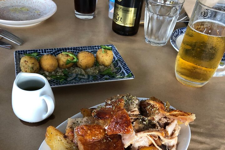 Tour de comida tradicional, degustación de aceite de oliva con almuerzo en Kalamata, Messinia.
