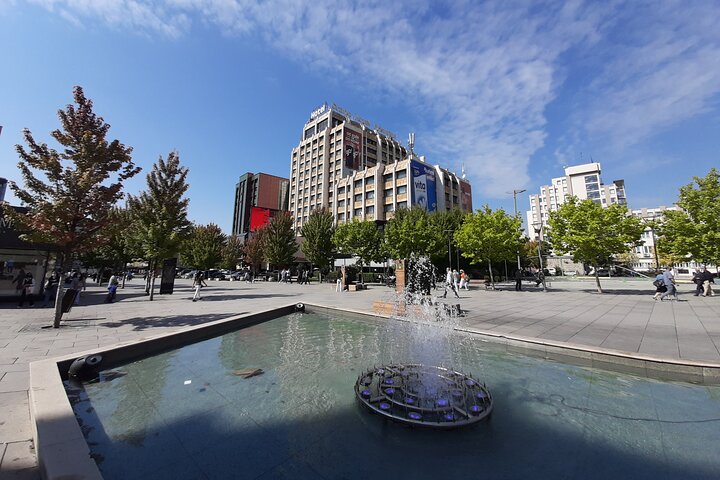 Tour privato di un giorno intero a Pristina da Skopje