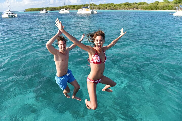 Privado dia inteiro, dia divertido SY Mazu - Luxury Gemini Legacy Catamaran