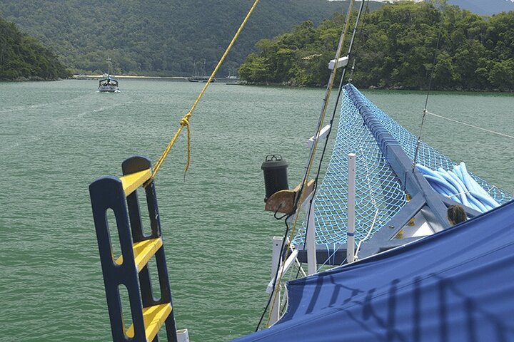 Viaje en goleta con almuerzo a bordo BY PARATY TOURS