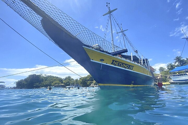 Viaje en goleta con almuerzo a bordo BY PARATY TOURS