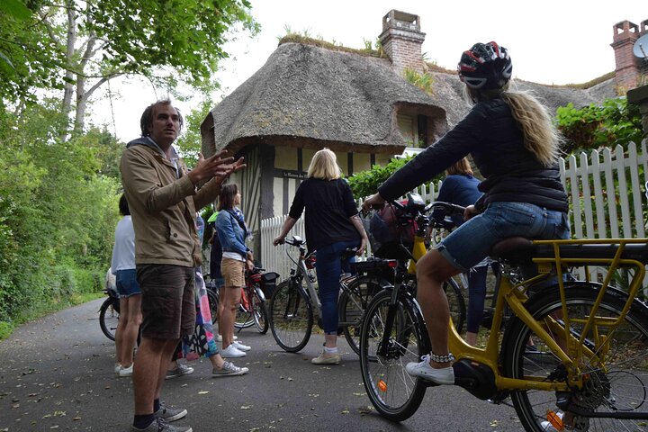 Excursão privada guiada de bicicleta por Deauville e Trouville em francês