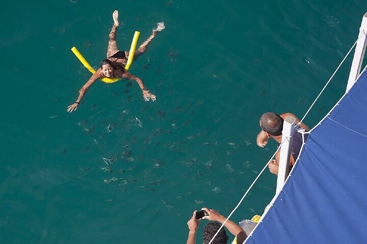 Viaje en goleta con almuerzo a bordo BY PARATY TOURS
