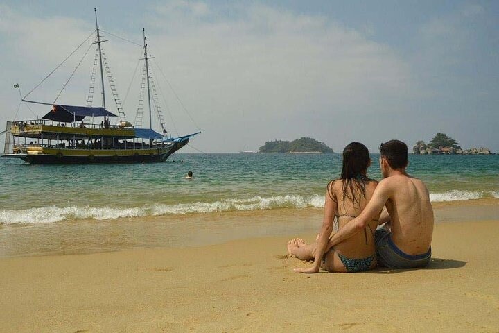 Viaje en goleta con almuerzo a bordo BY PARATY TOURS