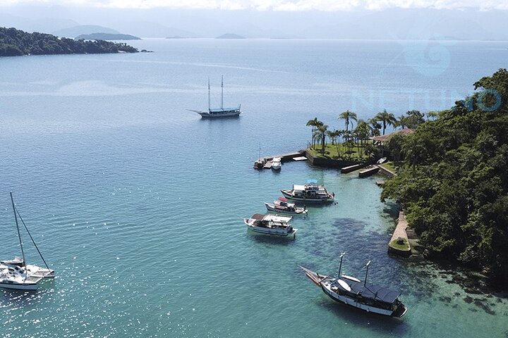 Viaje en goleta con almuerzo a bordo BY PARATY TOURS