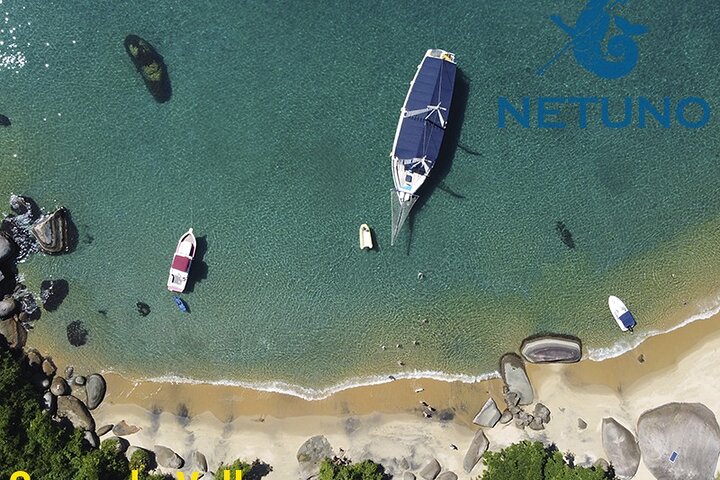 Viaje en goleta con almuerzo a bordo BY PARATY TOURS