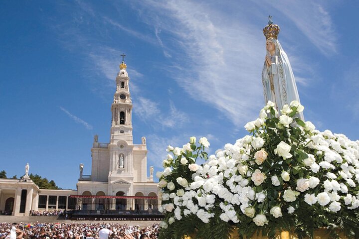 Tomar Fatima Batalha Alcobaca og Obidos fra Nazare Private Tour
