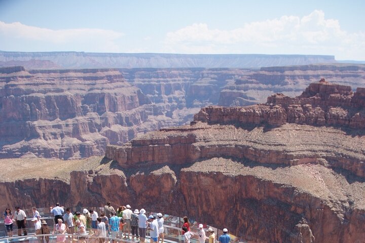 Passeio de Dia em Grupo Pequeno pelo West Skywalk do Grand Canyon a partir de Laughlin, NV