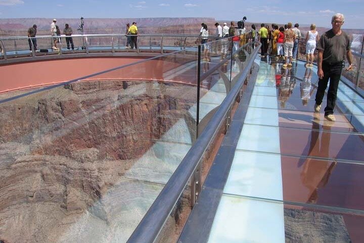 Passeio de Dia em Grupo Pequeno pelo West Skywalk do Grand Canyon a partir de Laughlin, NV