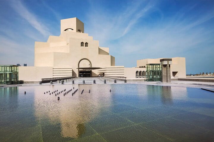 Doha: Guided City Tour With All Attractions, Pickup/Drop-Off
