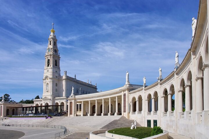 Tomar Fatima Batalha Alcobaca og Obidos fra Nazare Private Tour