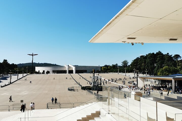 Tomar Fatima Batalha Alcobaca og Obidos fra Nazare Private Tour