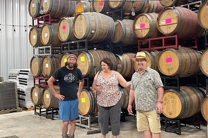 Catas de vinos en el área de Fredericksburg Texas: 3 bodegas y almuerzo