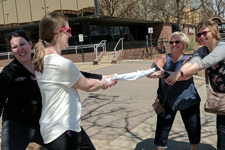 Delta i en morsom åtseledderjakt i Omaha av Wacky Walks