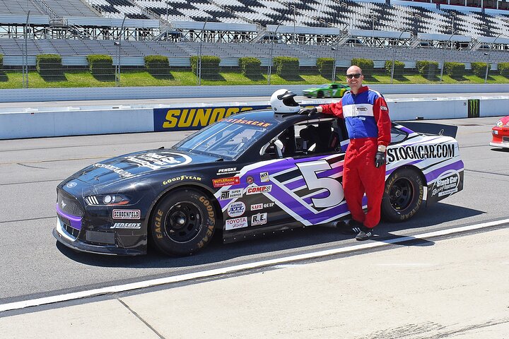 20 Mile Stock Car Drive Erfahrung auf dem Pocono Raceway
