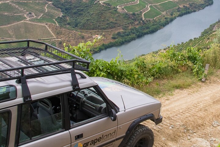 Private Douro 4x4 Adventure com vinícola, almoço e cruzeiro no rio