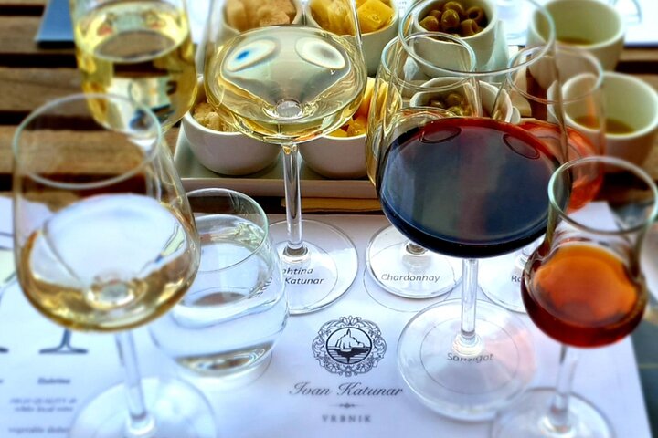 Isola di Krk : tour in cantina, degustazione di vini biodinamici e abbinamento gastronomico