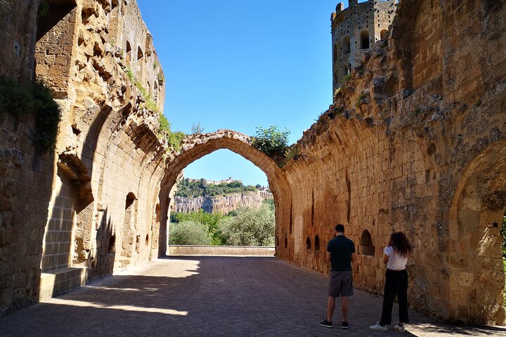 Expérience en vélo électrique en petit groupe d'Orvieto à Civita avec déjeuner