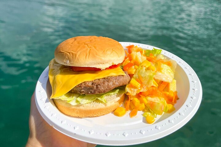 Caribbean Catamaran Day Cruise: Strande, snorkling og frokost