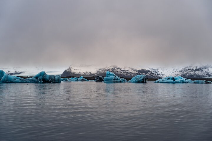 Guided Glacier Lagoon and Diamond Beach Day Trip from Reykjavik