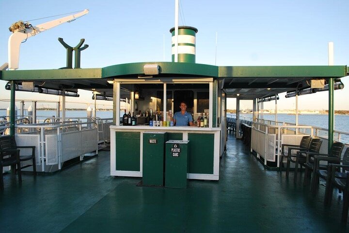Journée de l'histoire racontée en direct du port de Charleston ou croisière en bateau au coucher du soleil
