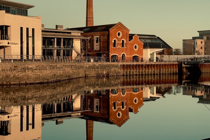 Swansea Tour App, Hidden Gems Game och Big Britain Quiz (1 Day Pass) UK