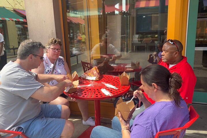 Søndagsbrunch på Findlay Market Tour med Riverside Food Tours