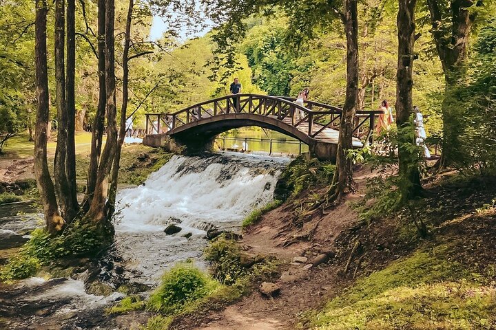 Vanuit Sarajevo: Bijambare Grot en Lente van de Bosna Tour